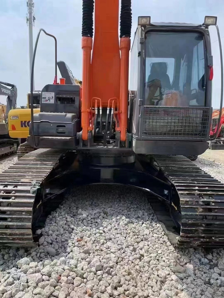 Ερπυστριοφόρος εκσκαφέας 90%new 20 ton Korea Original made HITACHI ZX200 used hydraulic crawler excavator in ready stock: φωτογραφία 6