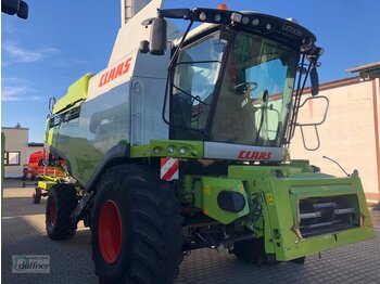 Θεριζοαλωνιστική μηχανή CLAAS Lexion 750