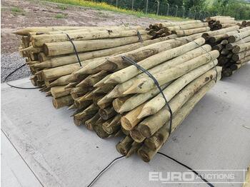  Bundle of Timber Posts (2 of) - μηχανηματα κτηνοτροφιασ