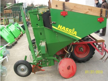 hassia 2,5 tonn - Σπαρτική μηχανή