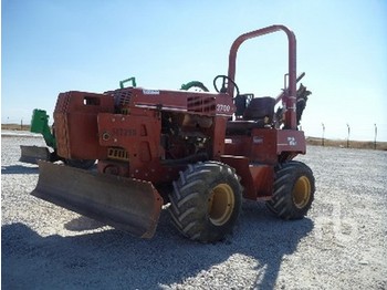 Ditch Witch 3700 - Κατασκευή μηχανήματα