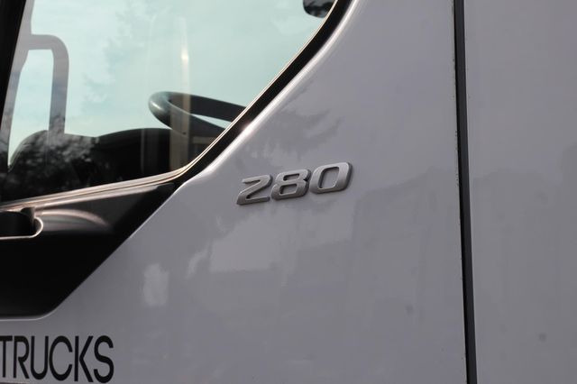Φορτηγό κόφα DAF LF 260 E6/LBW/puerta enrollable/ACC [ Copy ]: φωτογραφία 14