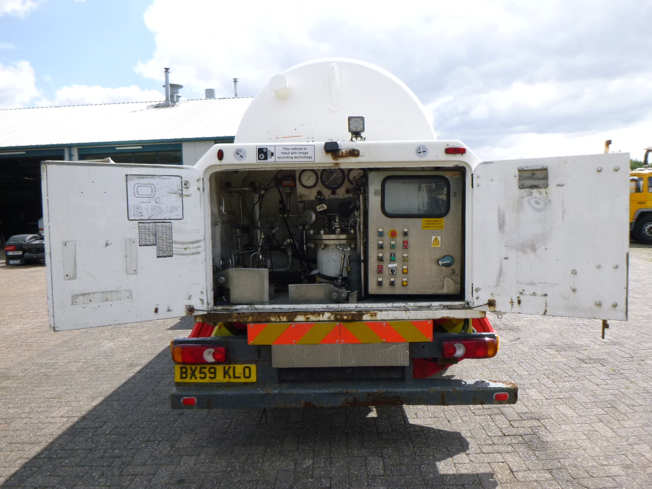 Φορτηγό βυτιοφόρο για τη μεταφορά αερίου D.A.F. LF 55.180 4x2 RHD ARGON gas truck 5.9 m3: φωτογραφία 5