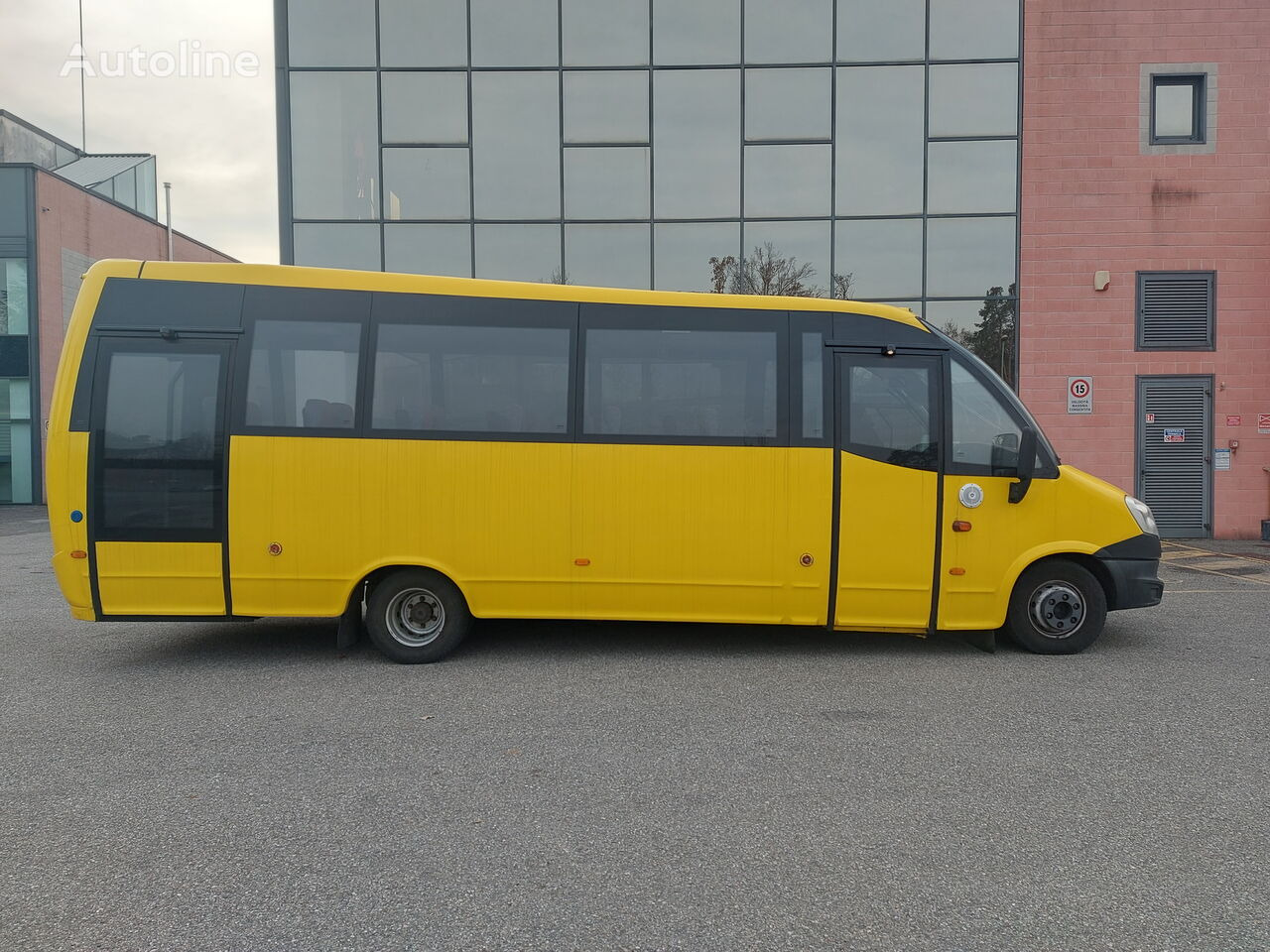 Μικρό λεωφορείο, Επιβατικό βαν IVECO WING: φωτογραφία 6