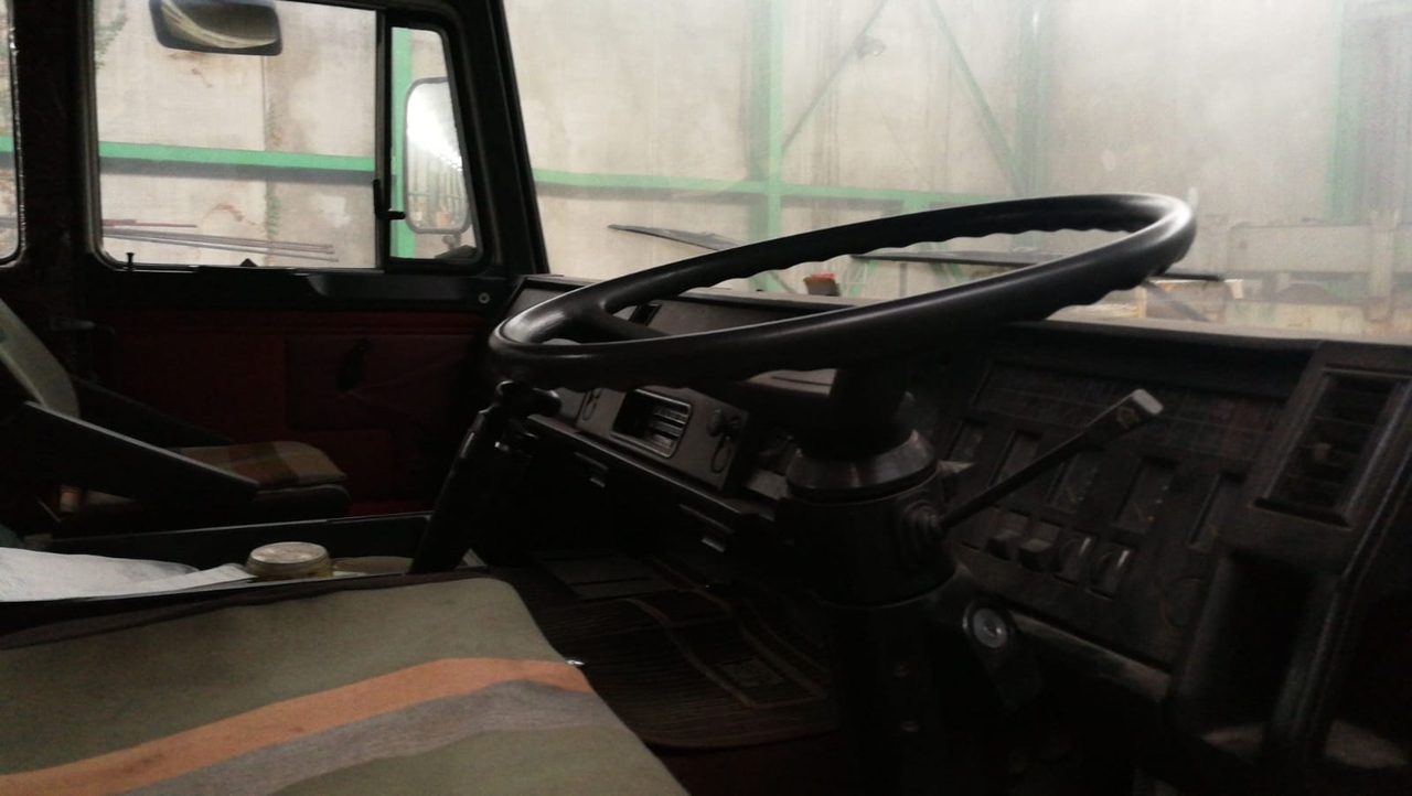Φορτηγό με ανοιχτή καρότσα Iveco 190.26 RHD: φωτογραφία 3