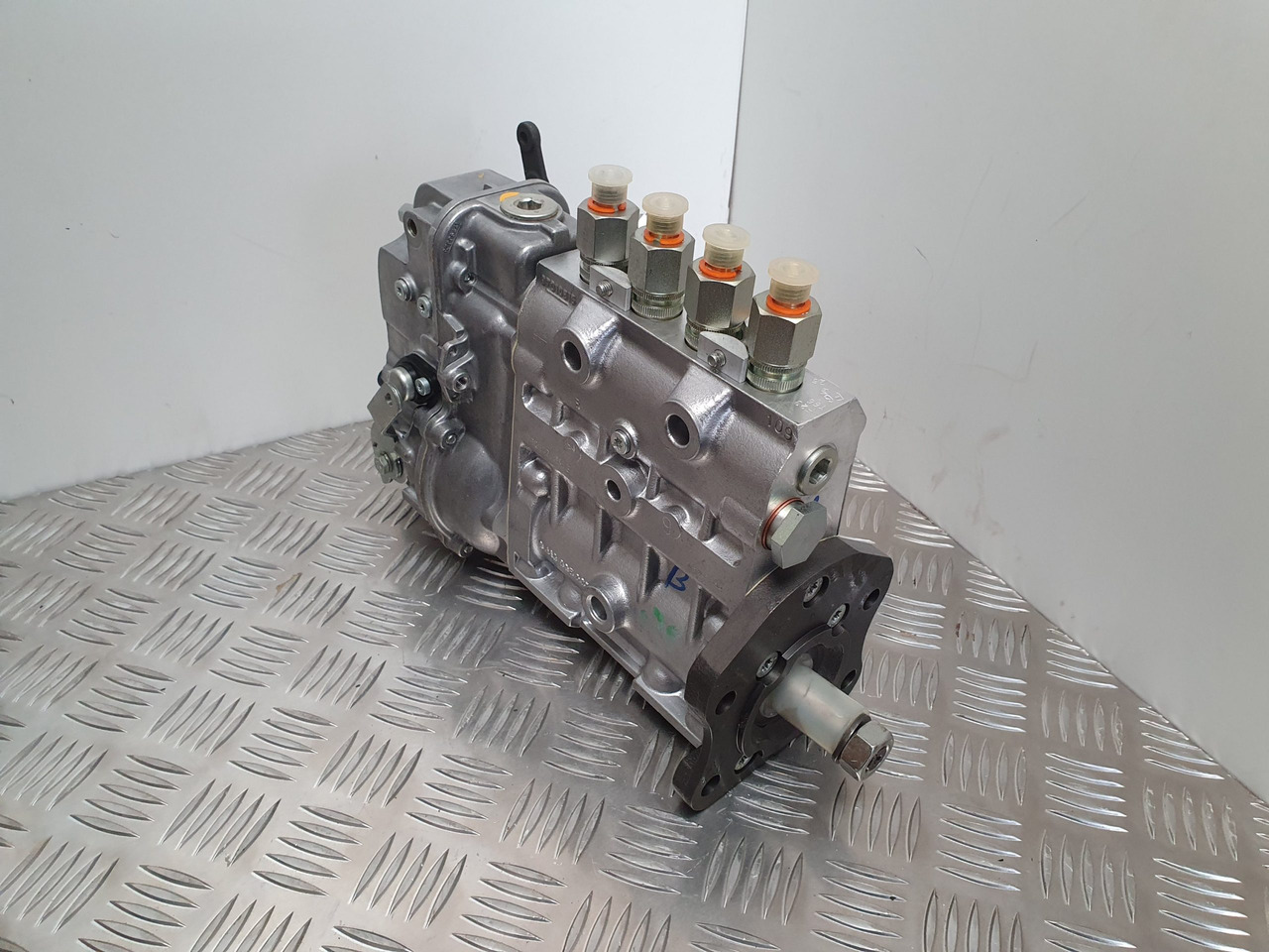 Κινητήρας και ανταλλακτικά για Κατασκευή μηχανήματα JCB 2DX Injection pump 333/y3578 Bosch: φωτογραφία 3