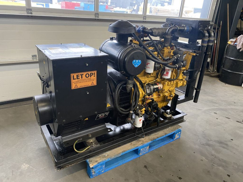Βιομηχανική γεννήτρια John Deere 4045 HFU 79 Stamford 120 kVA generatorset: φωτογραφία 6