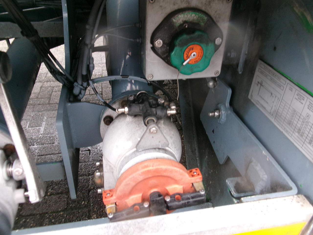 Επικαθήμενο βυτίο για τη μεταφορά καυσίμων L.A.G. Fuel tank alu 44.5 m3 / 6 comp + pump: φωτογραφία 12