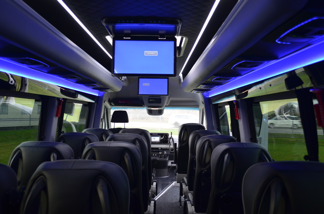 Νέα Μικρό λεωφορείο, Επιβατικό βαν MERCEDES-BENZ 519 4x4 high and low drive: φωτογραφία 12