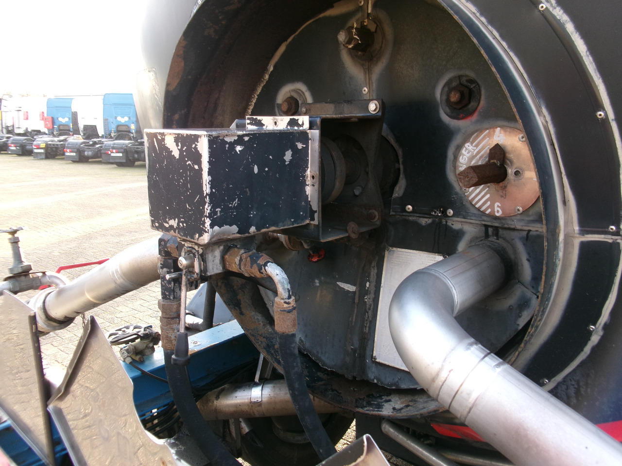 Επικαθήμενο βυτίο για τη μεταφορά ασφάλτου Magyar Bitumen tank inox 29.5 m3 / 1 comp + pump / ADR 13/12/2023: φωτογραφία 12