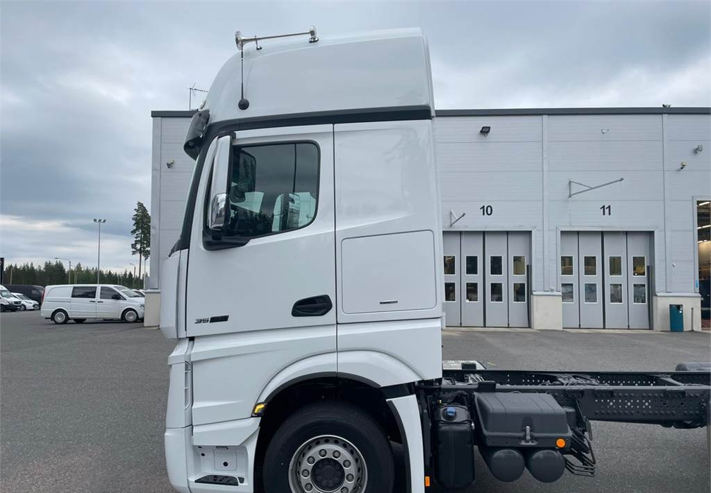 Φορτηγό σασί Mercedes-Benz Actros 3563 L/8x4/4 NLA 9,6m 2-lämpö kylkiaukeava: φωτογραφία 7