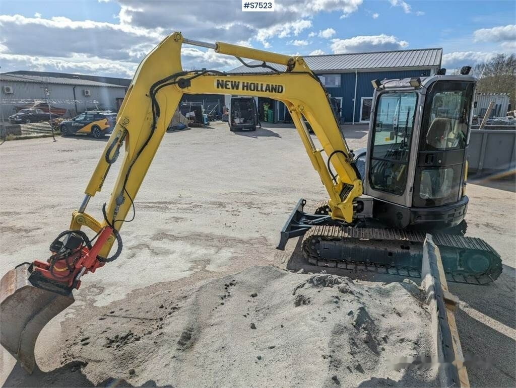 Μίσθωση New Holland E502C Excavator with tilt bracket and bucket SEE V New Holland E502C Excavator with tilt bracket and bucket SEE V: φωτογραφία 8