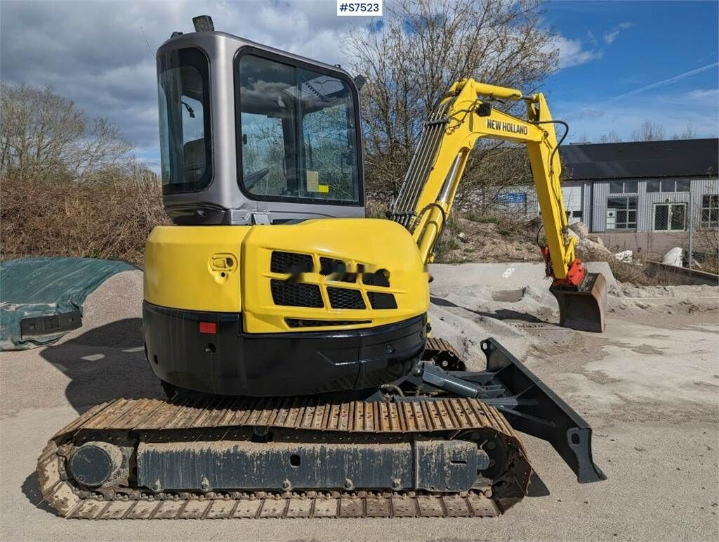 Μίσθωση New Holland E502C Excavator with tilt bracket and bucket SEE V New Holland E502C Excavator with tilt bracket and bucket SEE V: φωτογραφία 3