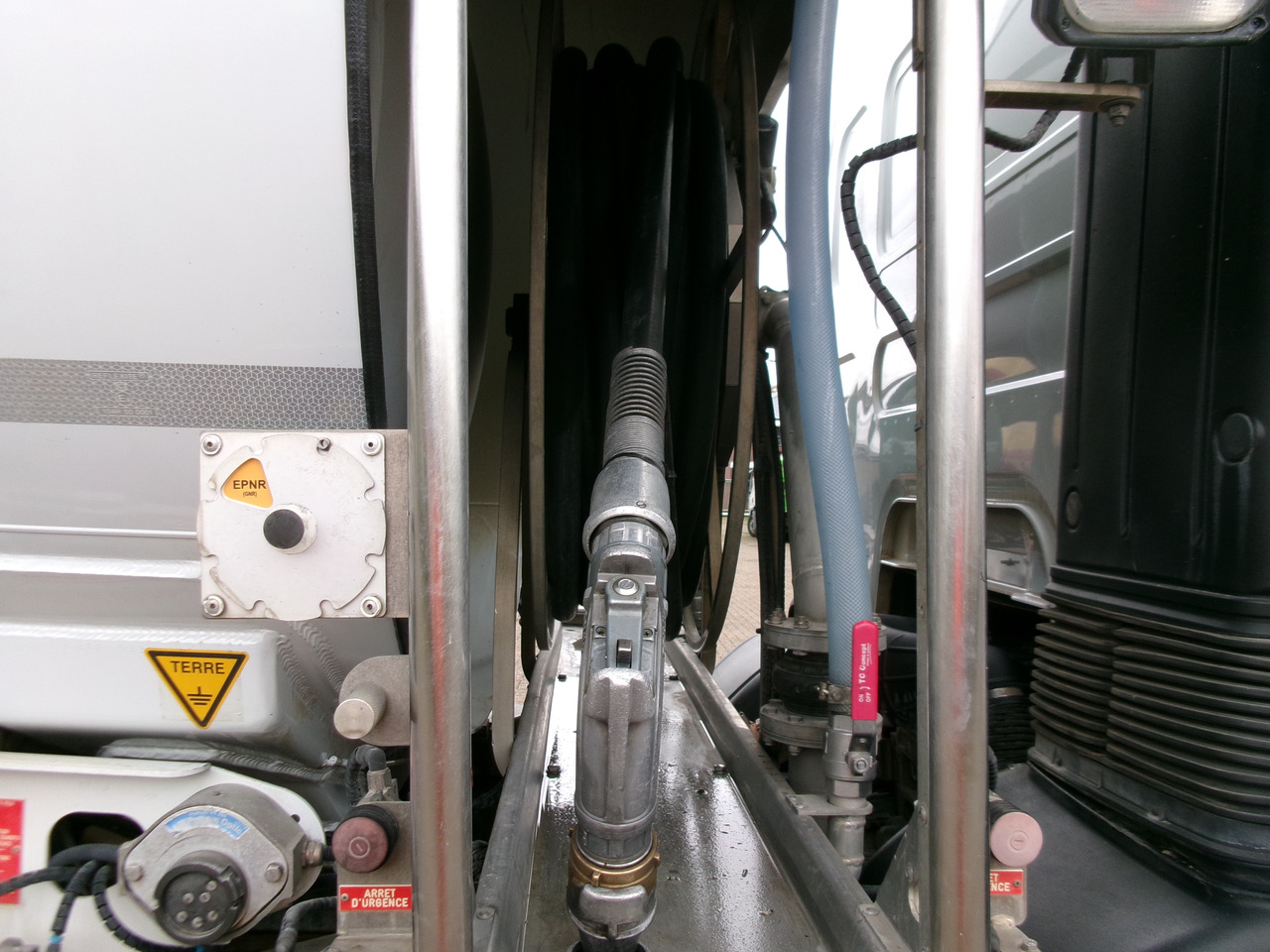 Φορτηγό βυτιοφόρο για τη μεταφορά καυσίμων Renault Premium 260 4x2 fuel tank 13.8 m3 / 4 comp: φωτογραφία 9