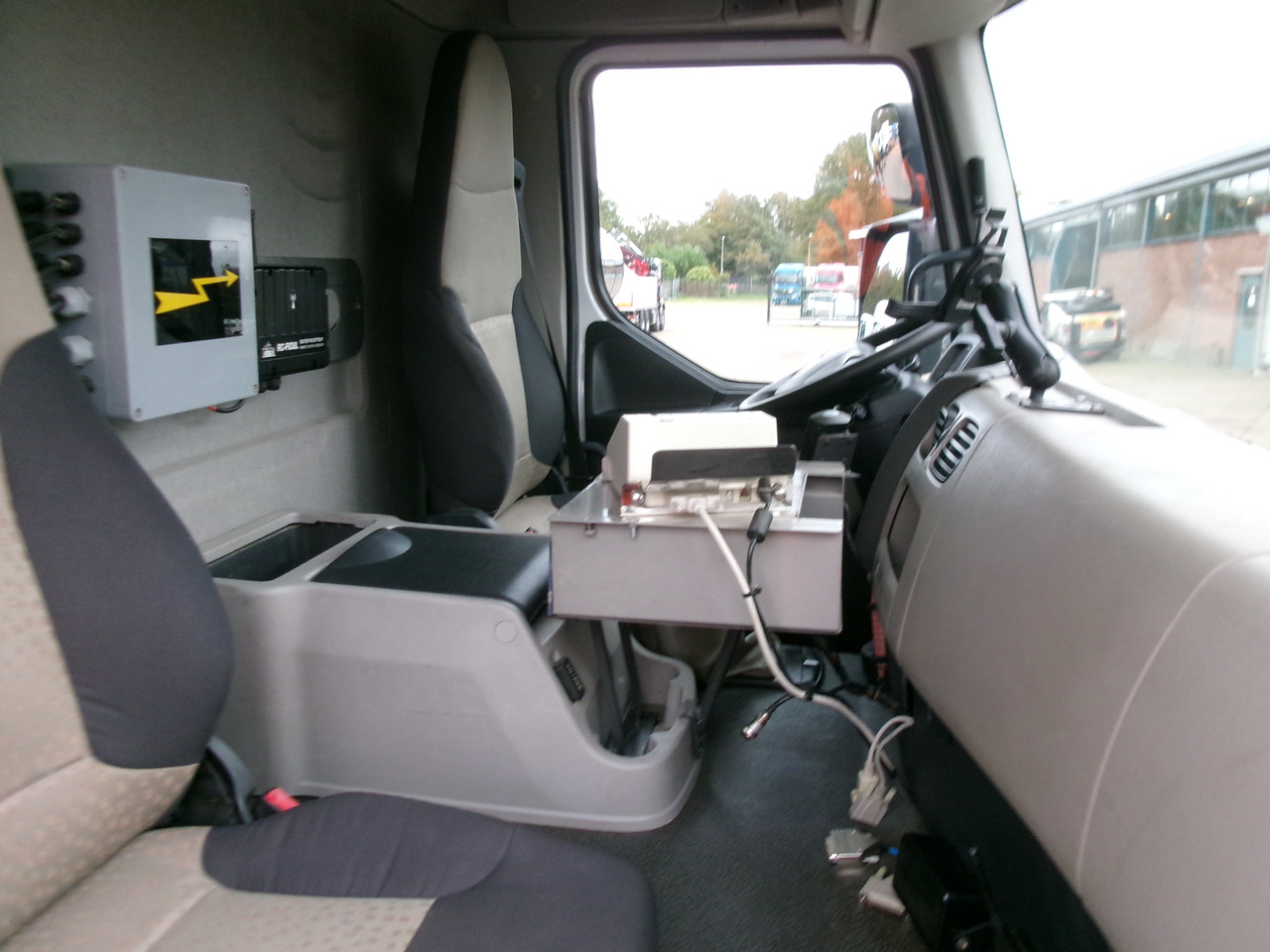 Φορτηγό βυτιοφόρο για τη μεταφορά καυσίμων Renault Premium 260 4x2 fuel tank 13.8 m3 / 4 comp: φωτογραφία 19