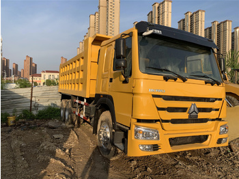 Ανατρεπόμενο όχημα μεταφοράς λατομικών υλικών SINOTRUK HOWO 420 Dump truck: φωτογραφία 1