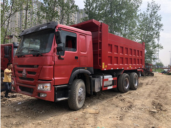 Ανατρεπόμενο όχημα μεταφοράς λατομικών υλικών Sinotruk sinotruk Dump truck: φωτογραφία 1