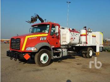 MACK GU812 GRANITE 4x2 - Φορτηγό βυτιοφόρο