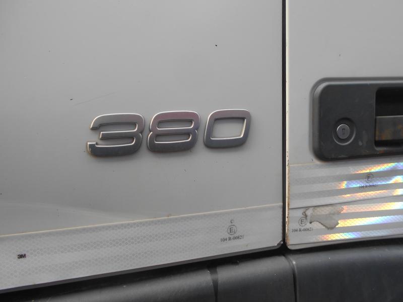 Φορτηγό μουσαμάς Volvo FM 380: φωτογραφία 5