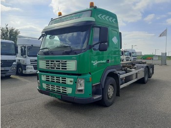 Φορτηγό μεταφοράς εμπορευματοκιβωτίων/ Κινητό αμάξωμα Volvo FM 400: φωτογραφία 1
