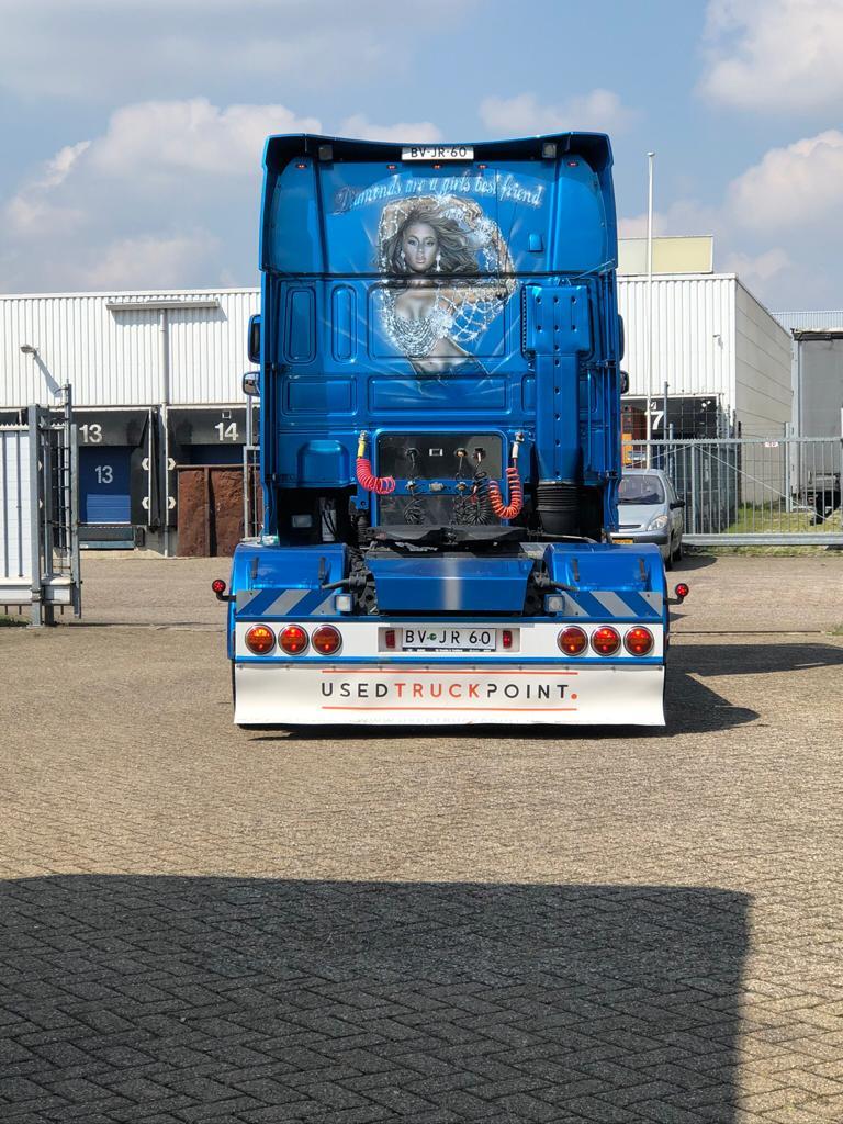 Used Truck Point BV - Φορτηγά MERCEDES-BENZ - υδραυλική πόρτα undefined: φωτογραφία 12