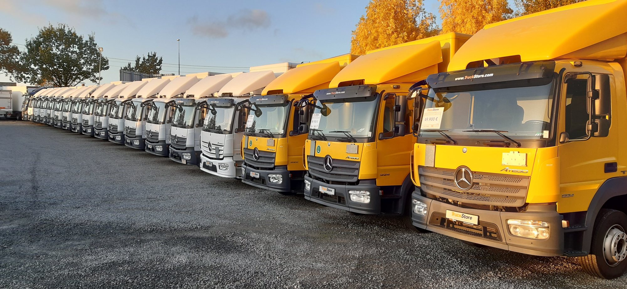 TruckStore Brussels - Ελαφρά επαγγελματικά - 4x2 undefined: φωτογραφία 1