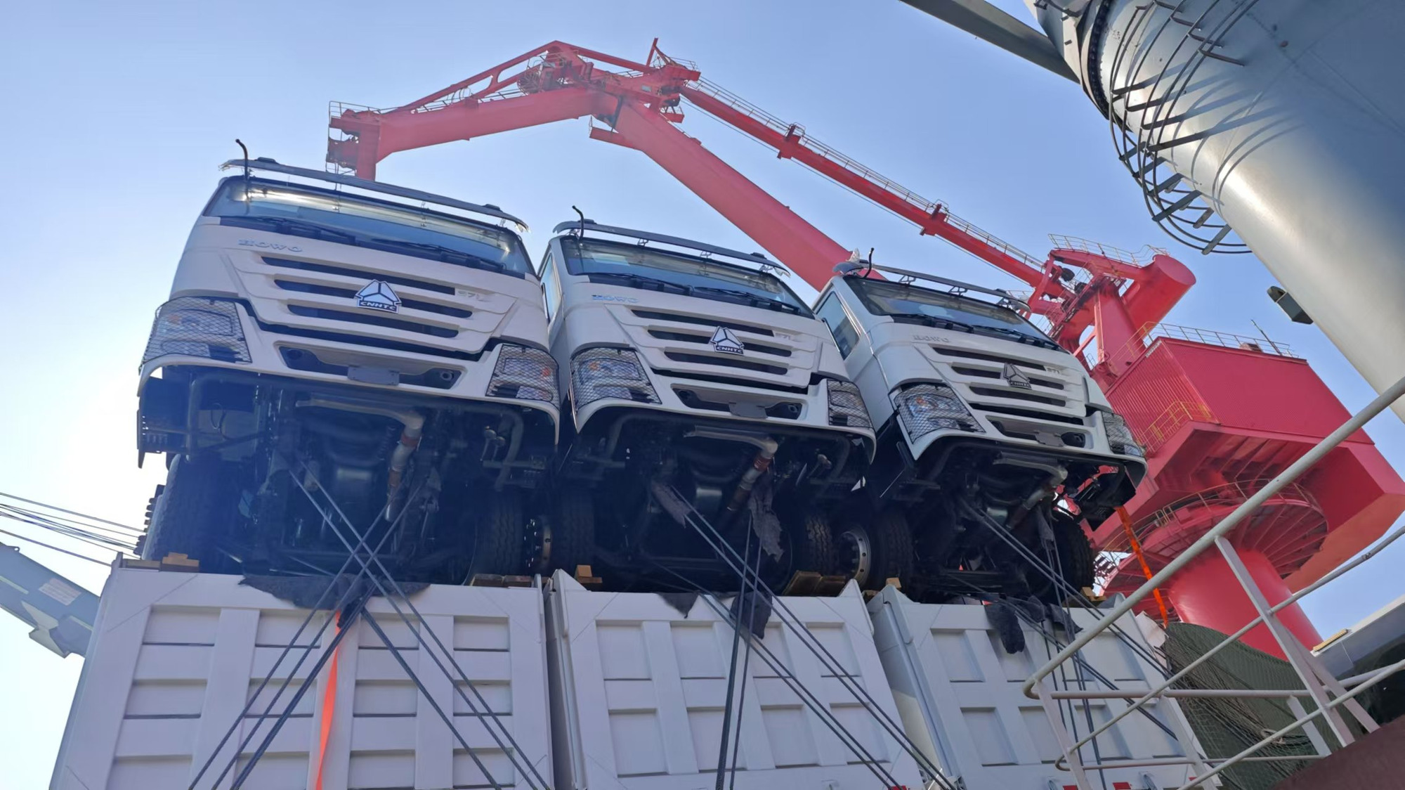 Toaks International Trading Company - Λεωφορεία - LPG, κιβώτιο ταχυτήτων: χειροκίνητο, κλιματισμός undefined: φωτογραφία 18