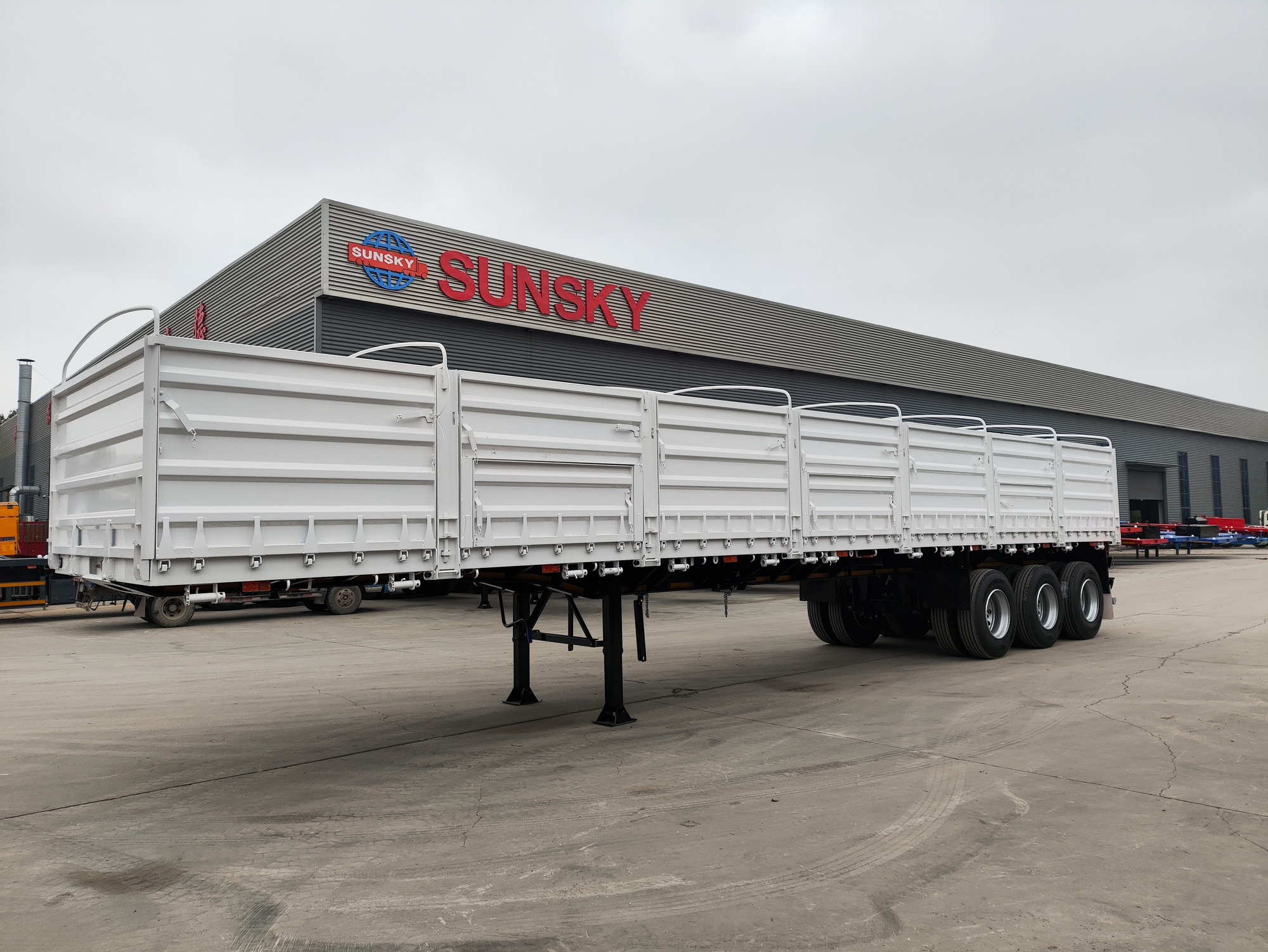 Xiamen Sunsky Vehicle Co.,Ltd - Επικαθήμενα - Έτος: 2024 undefined: φωτογραφία 12