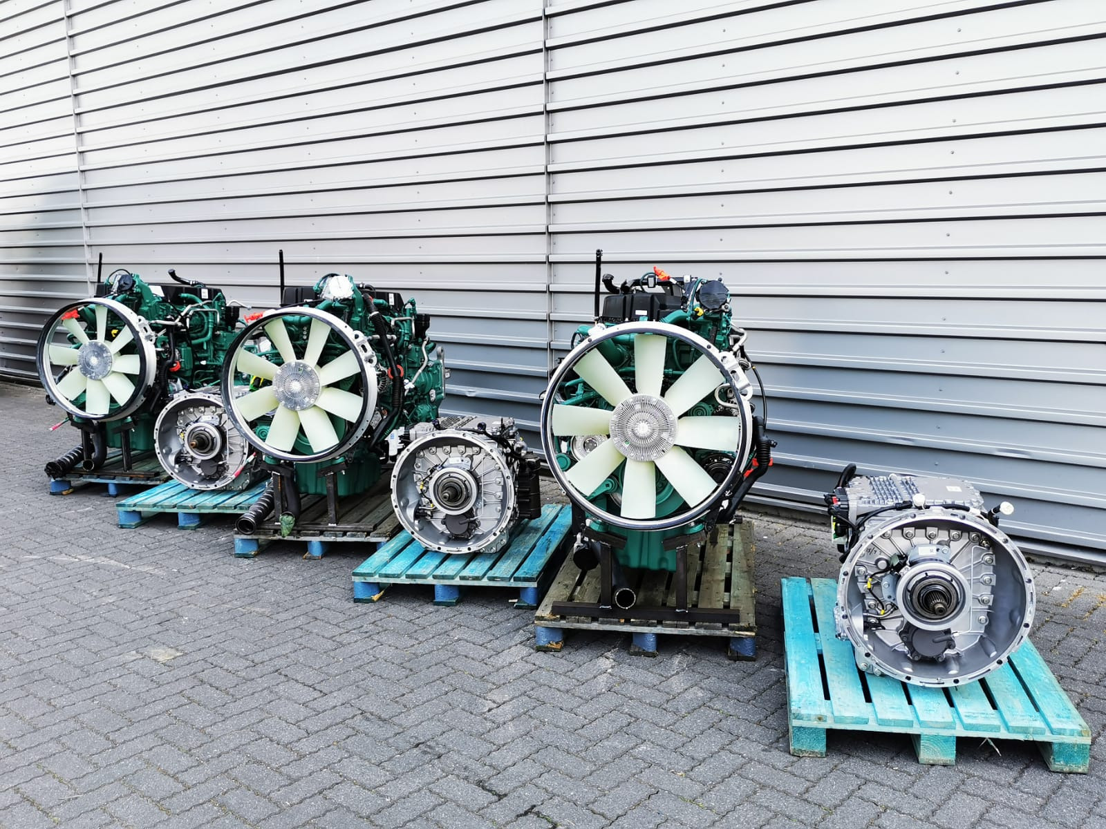BAS PARTS & TYRES B.V. undefined: φωτογραφία 14