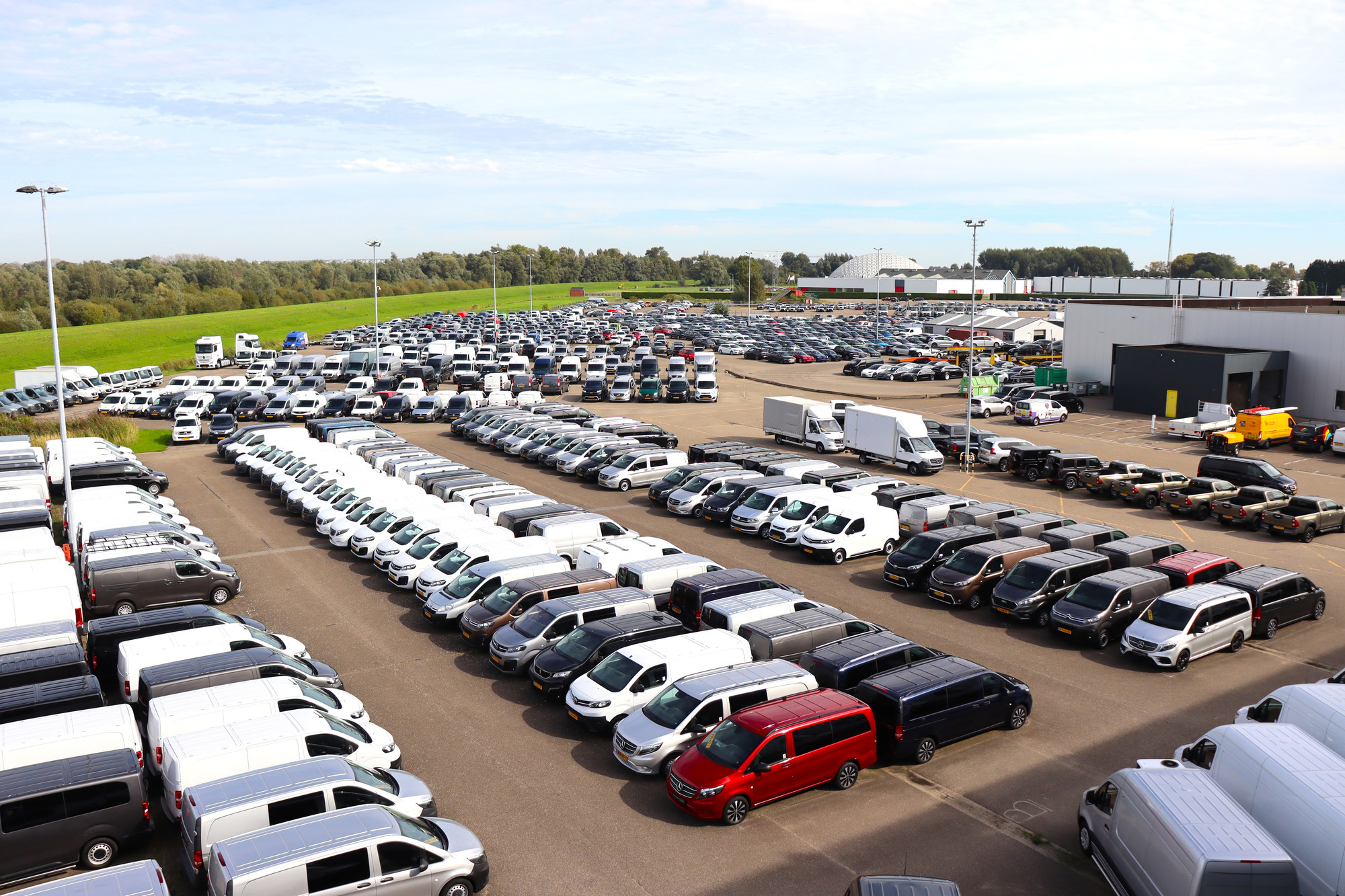 Busvan undefined: φωτογραφία 2