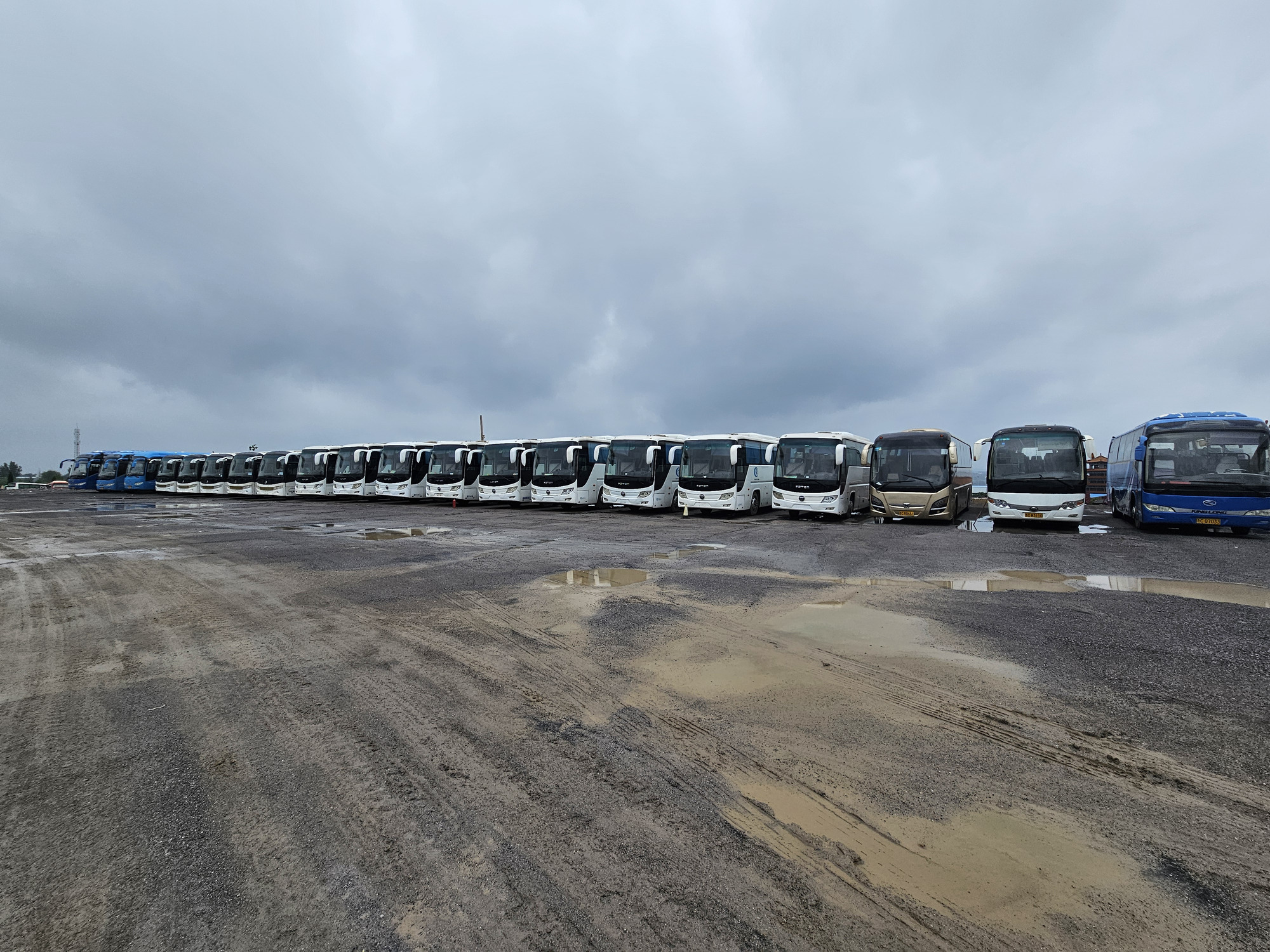 Qingdao Higher Weight Trade Co. LTD - Φορτηγά SINOTRUK - 6x4 undefined: φωτογραφία 5