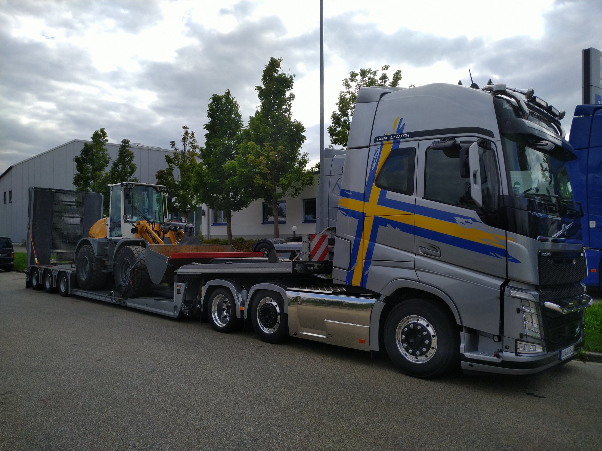 LKW-Service Nuernberger KG - Φορτηγά MAN - δυνατότητα ενοικίασης undefined: φωτογραφία 4