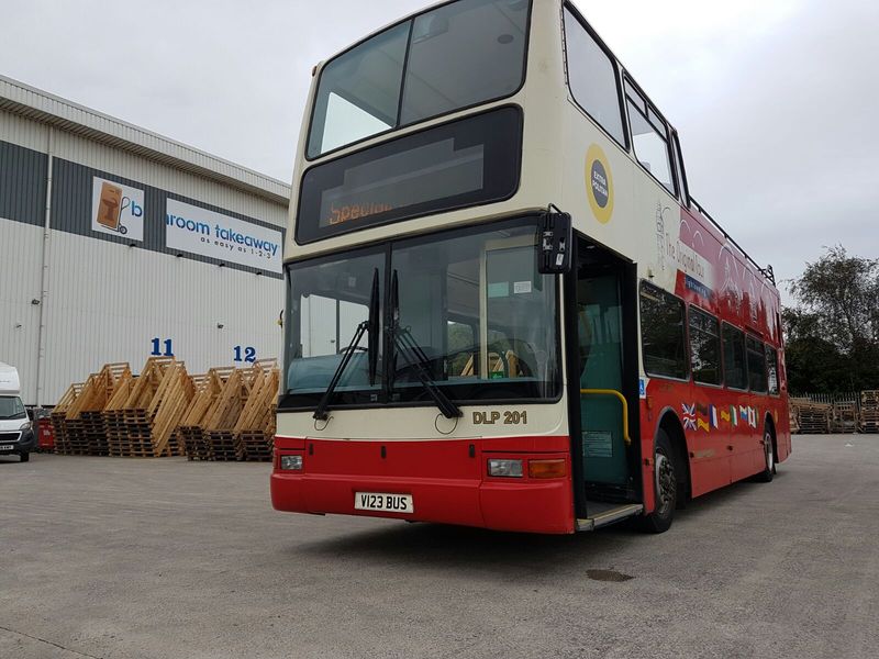 USED COACH SALES LTD undefined: φωτογραφία 12