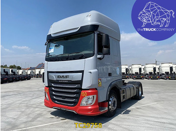 Τράκτορας DAF XF