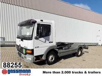 Φορτηγό σασί MERCEDES-BENZ Atego 815
