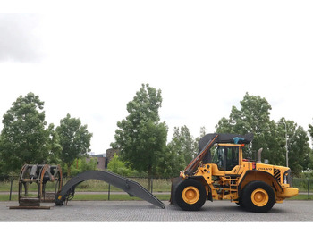 Ελαστιχοφόρος φορτωτής VOLVO L180F