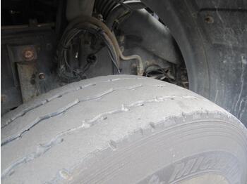 Φορτηγό καδοφόρος φορτωτής Renault Kerax 460 DXI: φωτογραφία 3 Φορτηγό καδοφόρος φορτωτής Renault Kerax 460 DXI: φωτογραφία 3