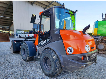 Ελαστιχοφόρος φορτωτής HITACHI