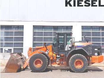 Ελαστιχοφόρος φορτωτής HITACHI ZW250