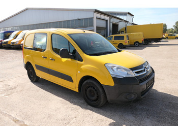 Interior photo 1: Μικρό βαν CITROEN Berlingo 16V HDI Niveau B L1 CoC PARKTRONIK 2xSC
