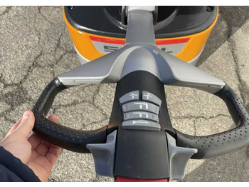 Παλετοφόρο Still EXU-H 18 (Batteria 100%): φωτογραφία 4 Παλετοφόρο Still EXU-H 18 (Batteria 100%): φωτογραφία 4