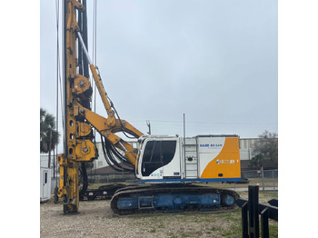 Πασσαλοπήκτης BAUER