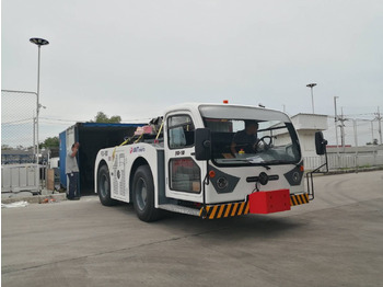 Ελκυστήρας αεροσκαφών BLISS-FOX