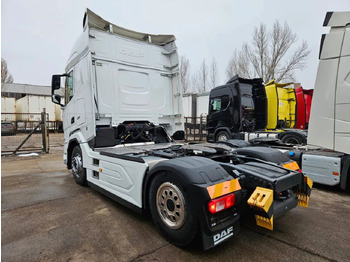 Νέα Τράκτορας DAF XF 480 Brand NEW! Full Spoiler, Reversing Camera: φωτογραφία 4