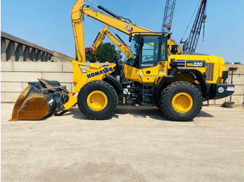 Ελαστιχοφόρος φορτωτής KOMATSU WA320-8