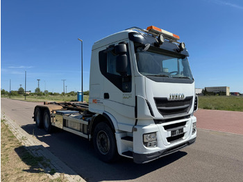 Φορτηγό φόρτωσης γάντζου IVECO Stralis 560
