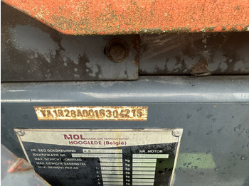 Τράκτορας 815 4x2 815 4x2 Terminal Tractor, Rangierfahrzeug: φωτογραφία 3 Τράκτορας 815 4x2 815 4x2 Terminal Tractor, Rangierfahrzeug: φωτογραφία 3