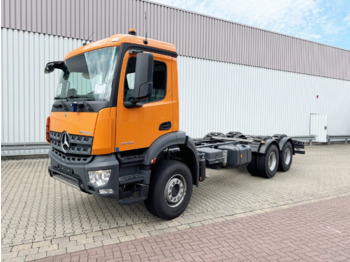 Φορτηγό σασί MERCEDES-BENZ Arocs