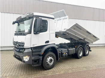 Φορτηγό ανατρεπόμενο MERCEDES-BENZ Arocs 2645