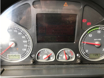 Interior photo 1: Τράκτορας Stralis AS440S45 T/P 4x2 ONLY FOR SPAREPARTS!!! Stralis AS440S45 T/P 4x2 ActiveSpace